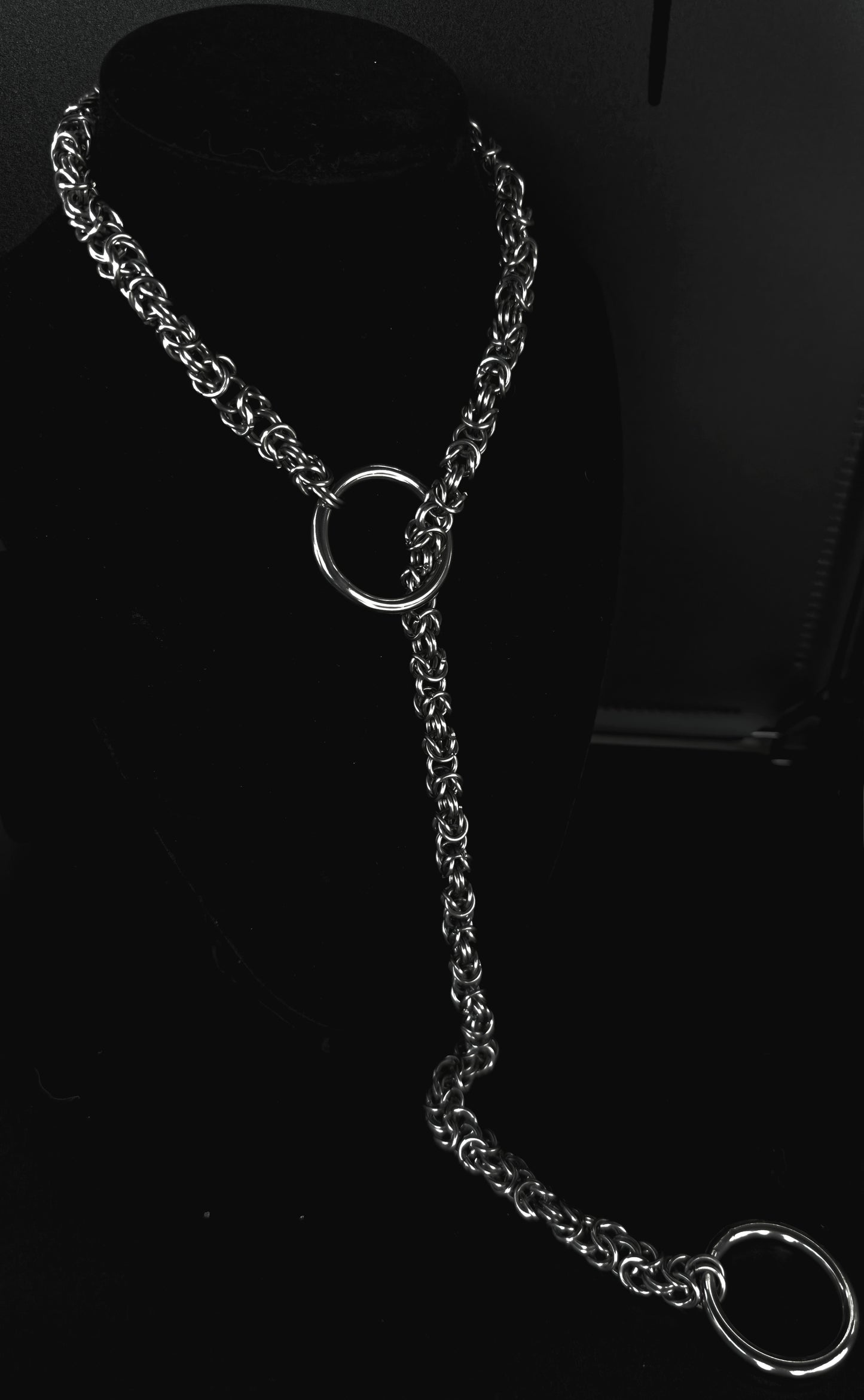 Bound Byzantine Pull Collar