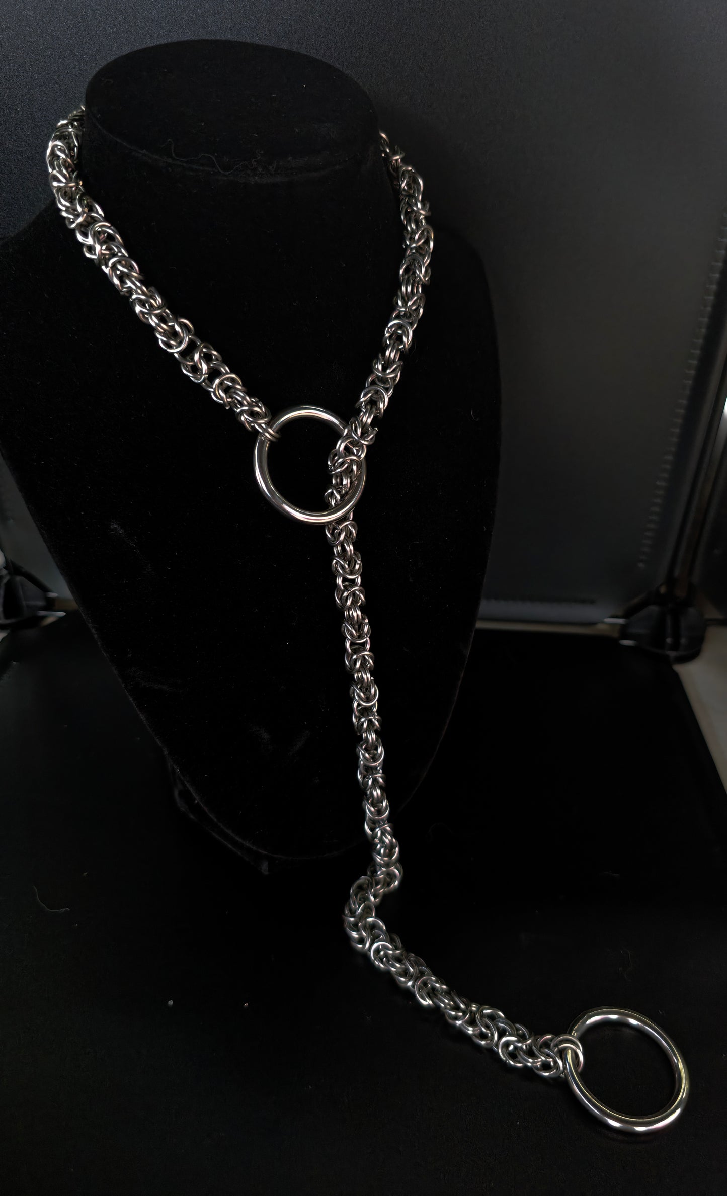 Bound Byzantine Pull Collar